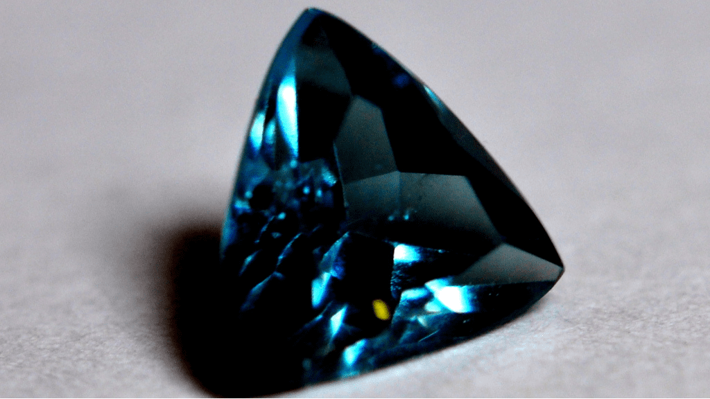 Kadealo, African Diamonds, African Gemstones, Blue Garnet, Madagascar